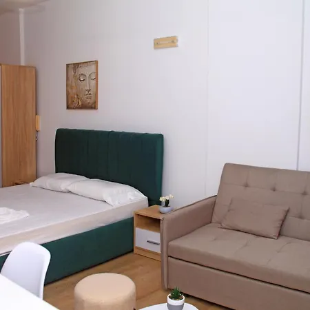 Apartel Center 1 Apartmán *